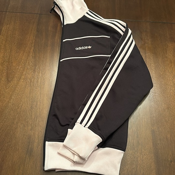 Adidas jacket large in size black with soft pink details: Pants also for sale - Picture 2 of 6